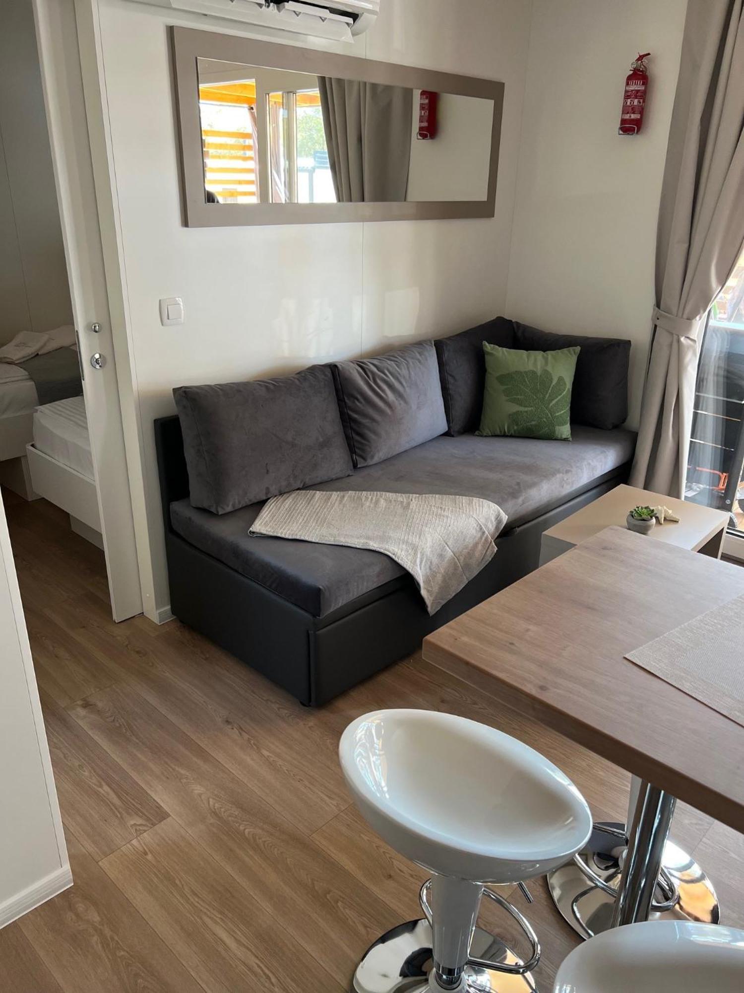 Mobile Home La Vida Biograd Na Moru Exterior photo